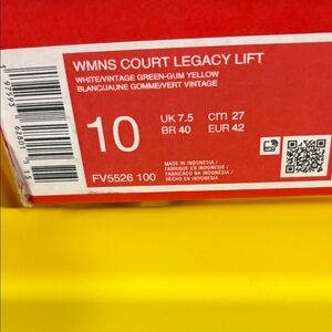 Nike Women's Court Legacy Lift - White, Green, Yellow